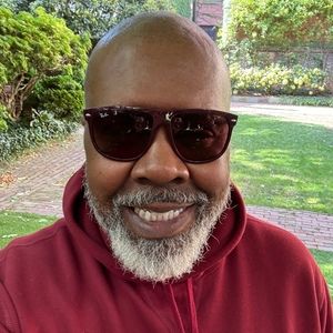 Meet your Posher, Kenneth